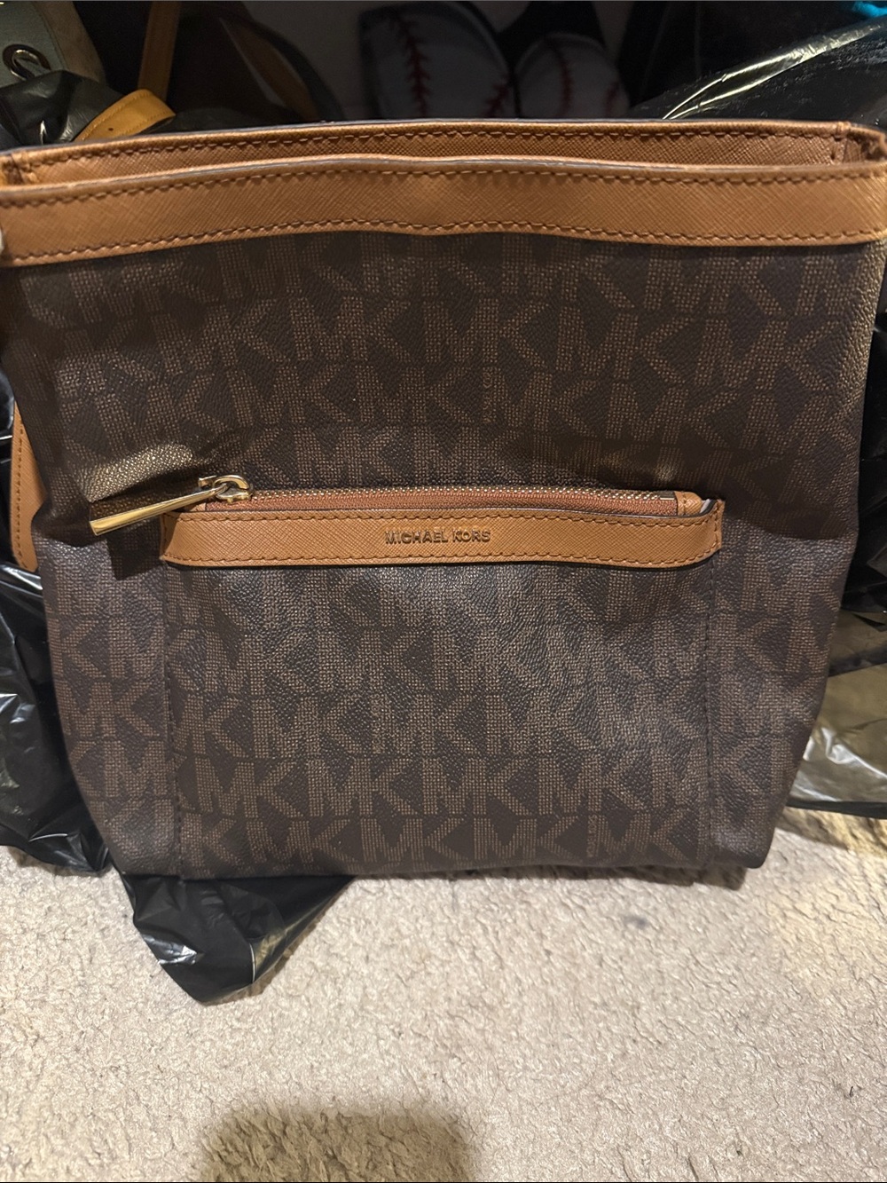 Michael Kors Brown/Tan Signature Canvas Messenger Bag